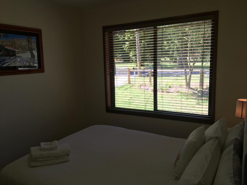 Acorn Lodge Bright Esterno foto